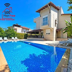 Villa mit 4 Schlafzimmern